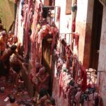 Tomatisõda ja viinamarjakorjamise pidu